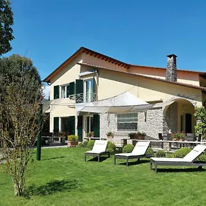 Hotel Augustus Y, Forte dei Marmi